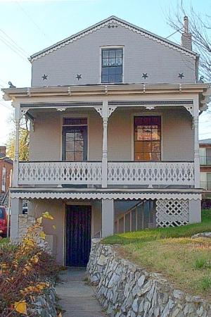 Daily photo - Historic House 3