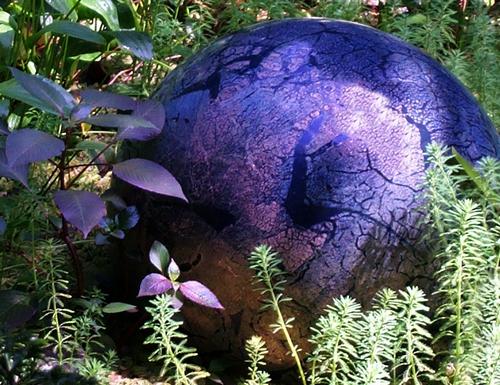 Daily photo - Blue Tones - Chihuly glass ball